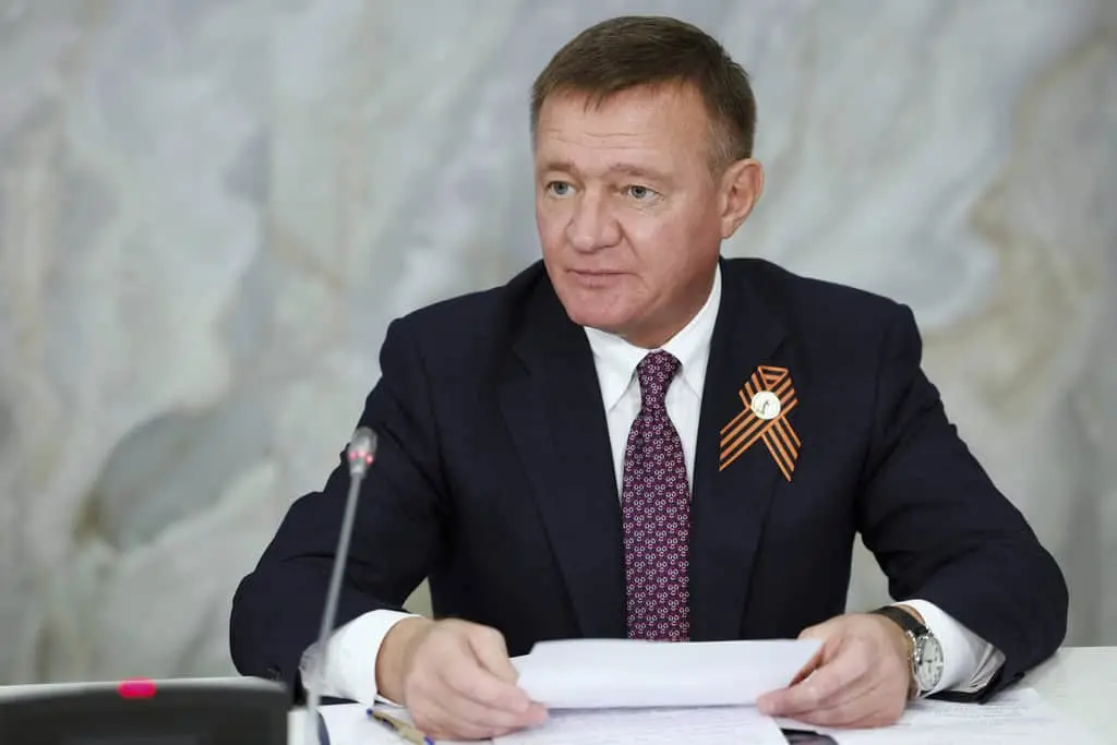 Ministro ruso de Transporte Roman Starovoit hallado muerto en aparente suicidio
