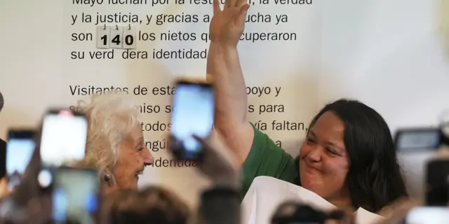 Abuelas de Plaza de Mayo encuentran al nieto 140 apropiado durante la dictadura argentina