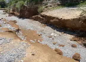 Habitantes de Barbechos quedan incomunicados