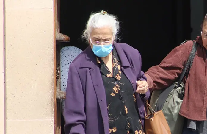 Pide Salud reforzar medidas preventivas contra el Covid