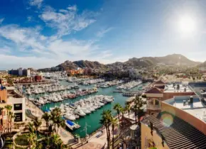 ¡Playas, desierto y mar! Descubre Los Cabos rentando un auto