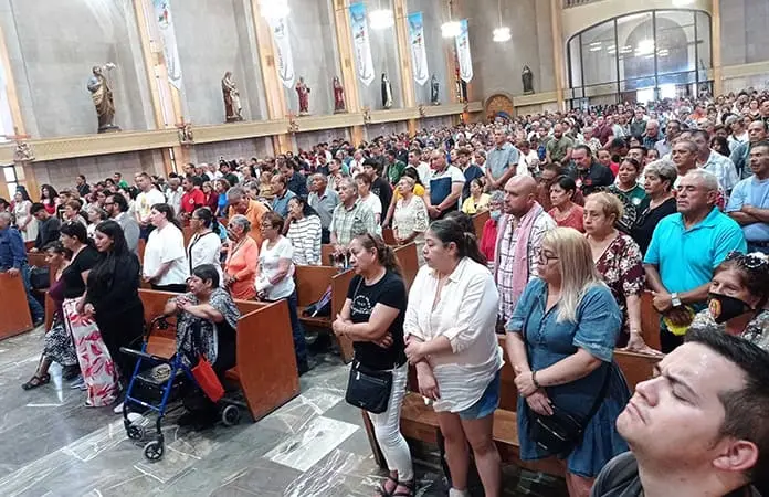 Realizan misa por las víctimas del crematorio