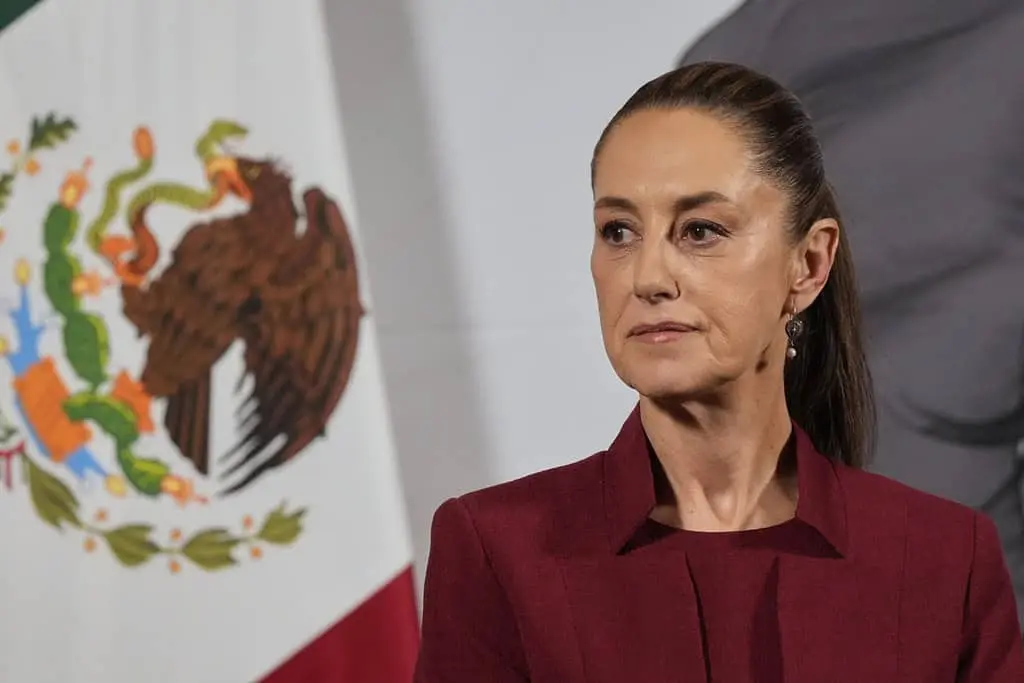 Claudia Sheinbaum lidera ceremonia por la Destrucción de Armas en Basílica de Guadalupe