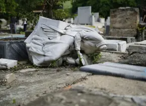 Ángeles caídos, tumba de un expresidente vandalizada: tour a un histórico panteón en Venezuela