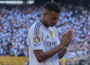 Mbappé retira demanda por acoso legal contra PSG
