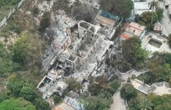 Pandillas incendian el hotel Oloffson