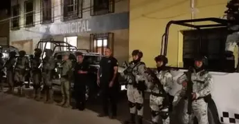 Policías refuerzan los operativos de seguridad municipal
