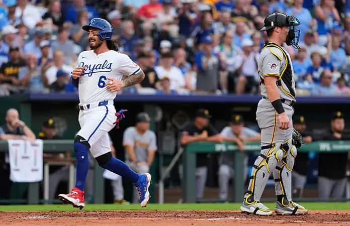 Se imponen Reales 9-3 sobre los Piratas