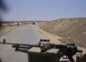 Israel insiste en mantener tropas en Gaza, complicando negociaciones con Hamás