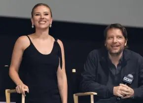 Scarlett Johansson rompe récord y se convierte en la actriz más taquillera de la historia