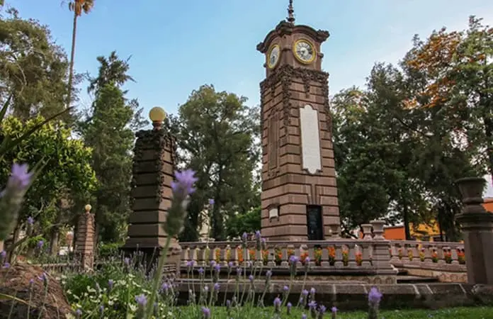 Charla La ciudad de los jardines en 1886
