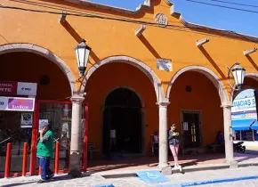 En Pozos urge concluir pavimentacion de calles con terraceria