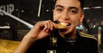 Gilberto Mora hizo historia con el Tricolor