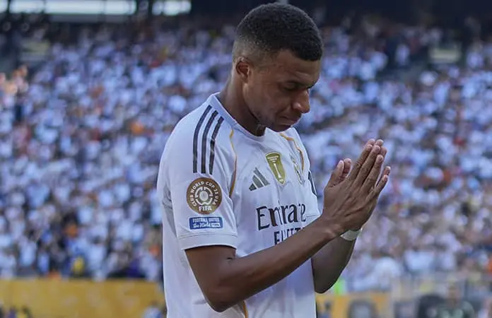 Mbappé retira demanda contra PSG