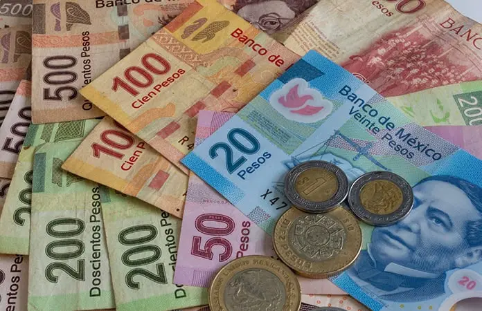 La divisa mexicana se fortalece en mercados internacionales
