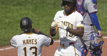 Oneil Cruz al Derbi de HR´s