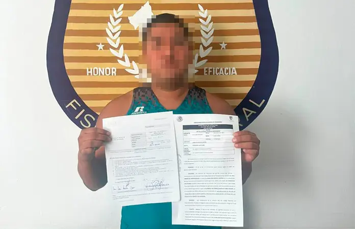Por homicidio, aprehenden a policía capitalino