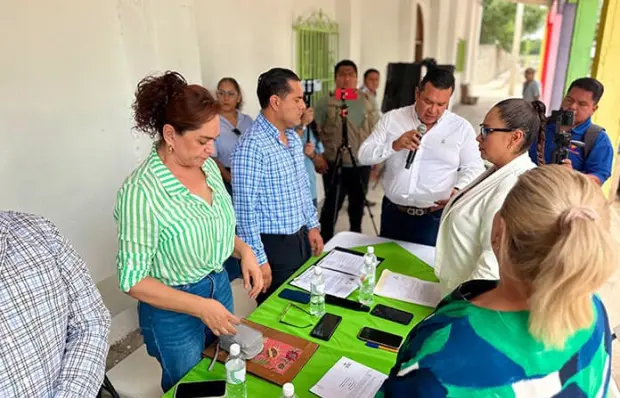 Sesión de Cabildo itinerante en Pastora