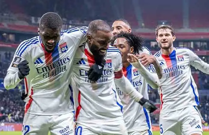El Lyon seguirá en la primera división