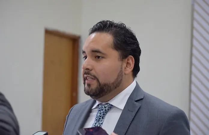 Diputado alerta sobre deterioro en carretera 57
