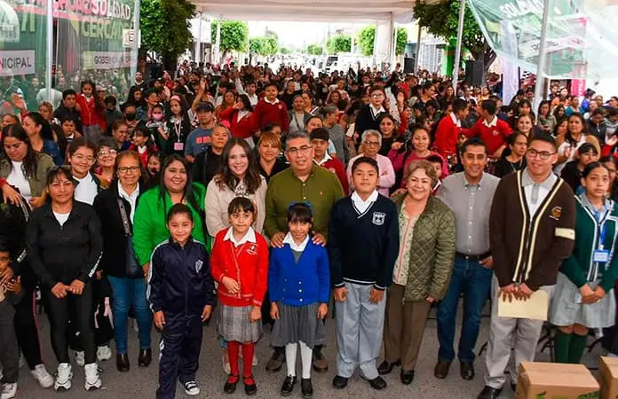 Premian en SGS a escolares aplicados