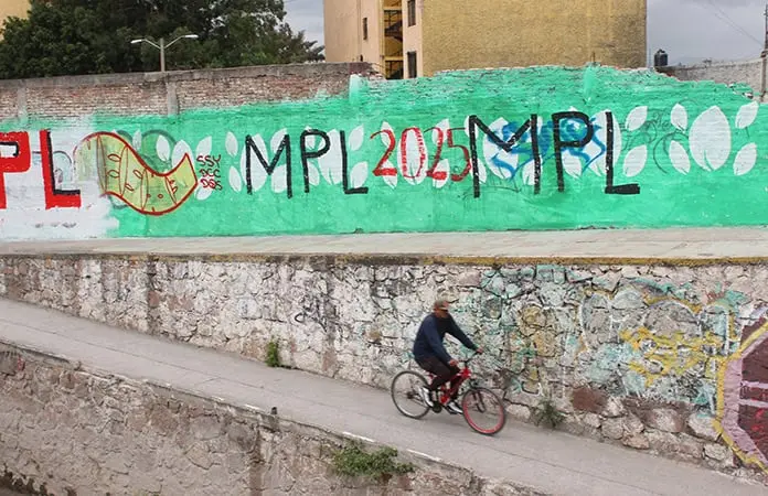 Solicitan ciclistas una infraestructura más segura