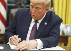 Trump impone arancel general del 30% a México