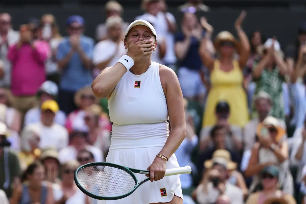 Amanda Anisimova sorprende a Aryna Sabalenka en Wimbledon