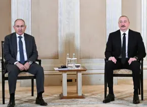 Armenia y Azerbaiyán se reúnen en Abu Dabi para discutir conflicto