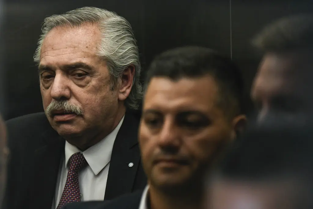 Justicia argentina procesa al expresidente Alberto Fernández por corrupción