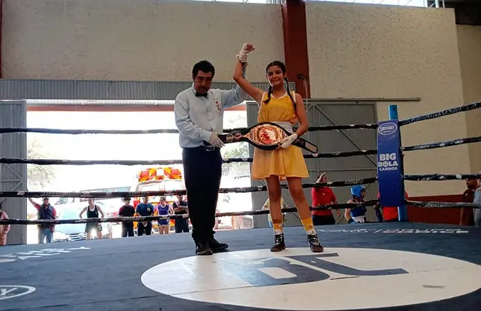 Boxeadora potosina campeona regional