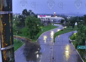 Mantienen cierres viales tras lluvia nocturna en la capital