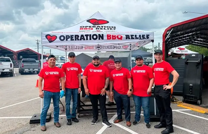 Matehualense apoya a los damnificados