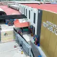 Usan como bodega salón del República
