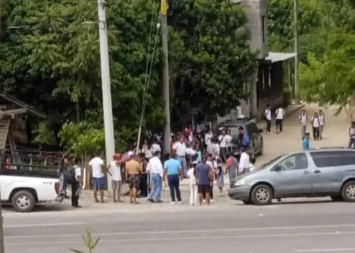 Hombres es asesinado a balazos Axtla de Terrazas
