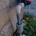 Regularizan más tomas clandestinas de agua