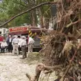 Trump visita las zonas afectadas por inundaciones