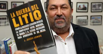 Escritor J. Jesús Lemus:"Tenemos un gran discurso y corrupción en torno al litio"