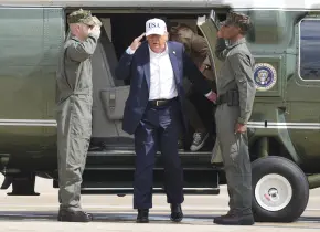 Trump impone aranceles del 30% a la Unión Europea y México