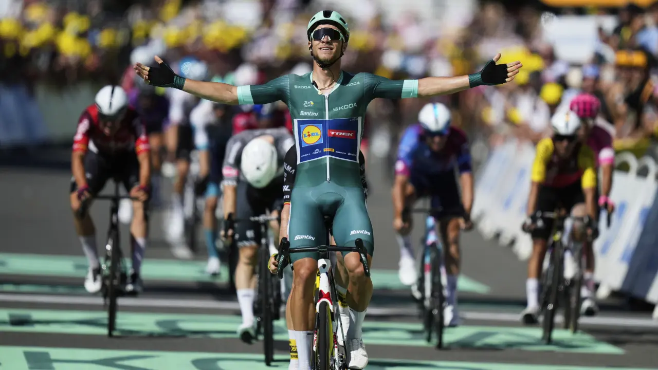 Jonathan Milan gana la octava etapa del Tour de Francia con un sprint final