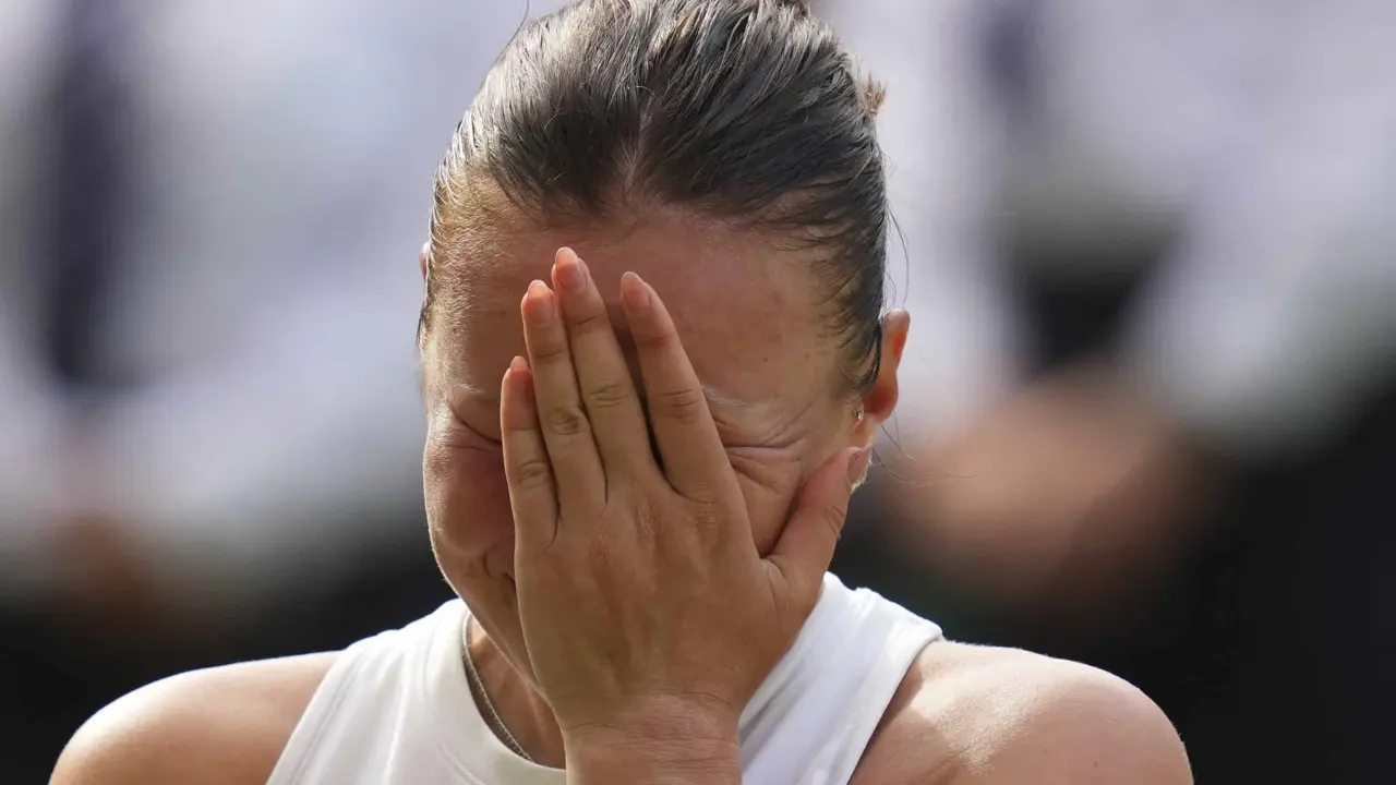 Amanda Anisimova conmueve al agradecer a su madre en la final de Wimbledon