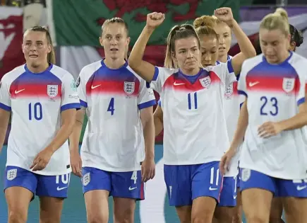 Inglaterra aplasta a Gales 6-1 en Campeonato Europeo Femenino