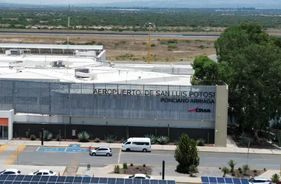 Disminuye la carga que se maneja en aeropuerto Ponciano Arriaga