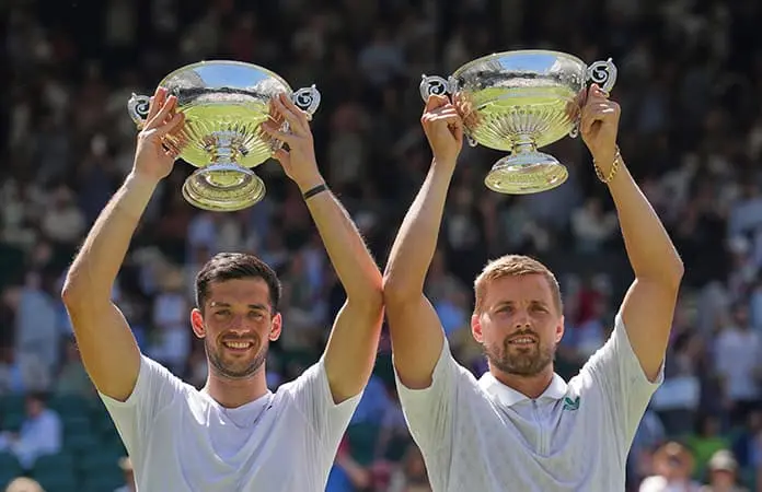 Cash y Glasspool, 1ra. pareja británica en ganar en dobles