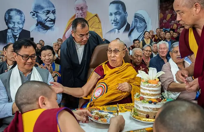 El Dalai Lama, líder tibetano, cumple 90 años