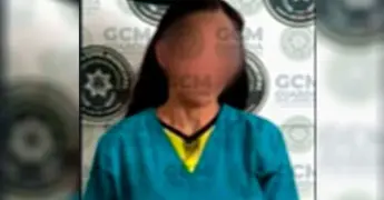 Mujer robaba tequila en Bodega Aurrerá