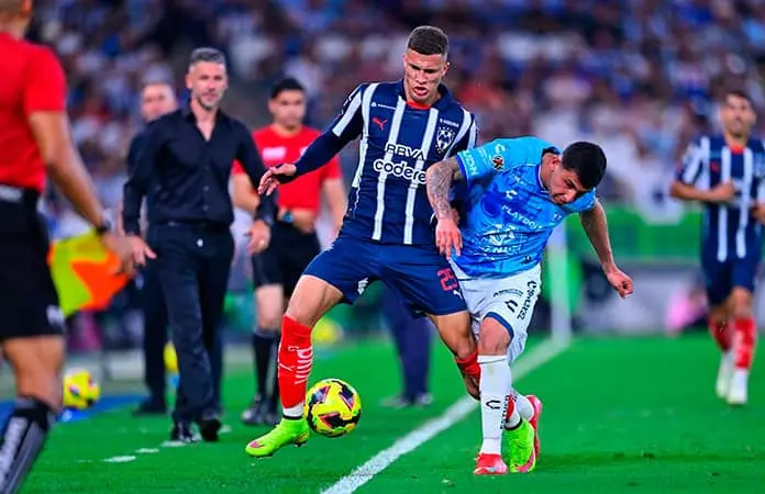 Pachuca y Rayados se enfrentan en el debut