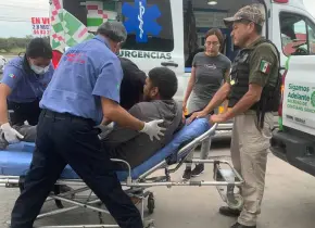 Volcadura en puente del Circuito Potosí deja un herido