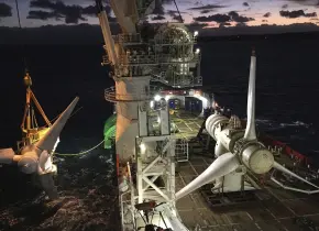 Turbina submarina en Escocia marca récord de durabilidad con energía mareomotriz