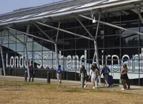 Tragedia aérea en Londres: Desplome de avioneta deja 4 fallecidos